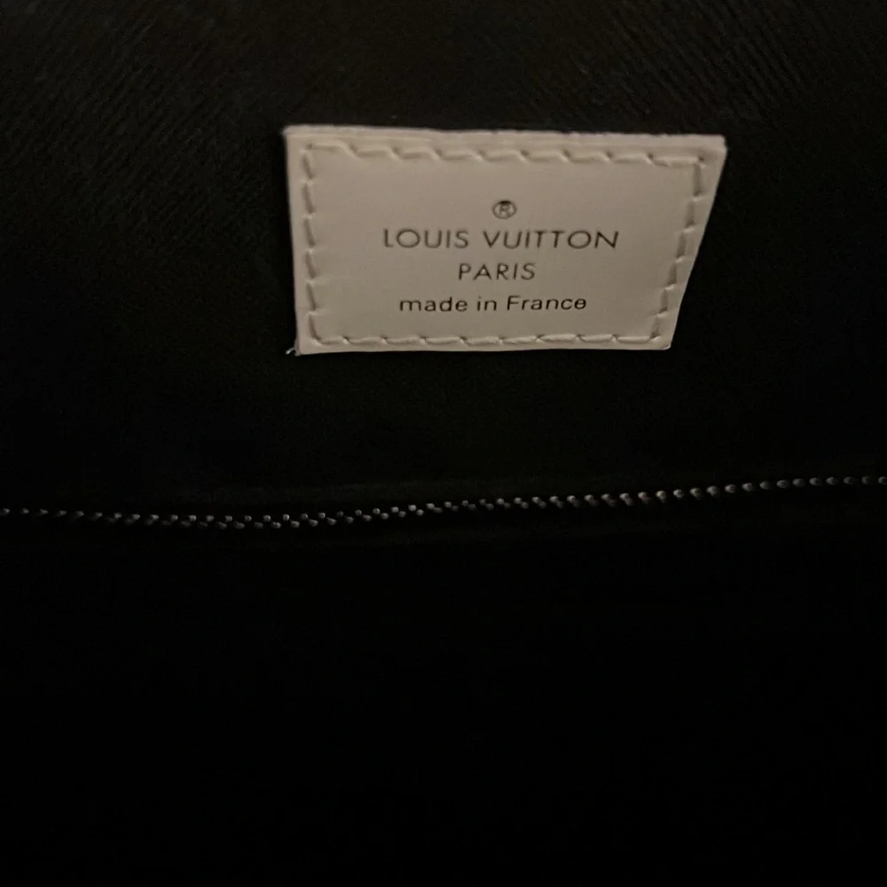 Louis Vuitton like new